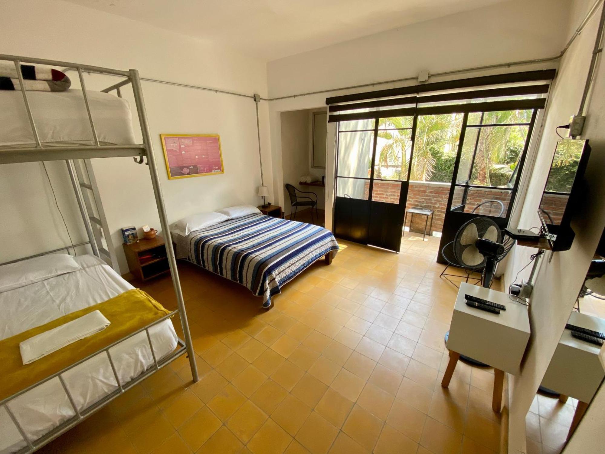 Hostel Hospedarte Chapultepec Γκουανταλαχάρα Εξωτερικό φωτογραφία